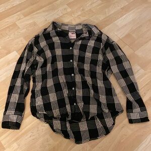 Black plaid button down shirt - medium